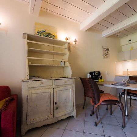 La Campagne St Lazare - Restaurant Chambres D'Hotes Piscine & Spa ฟอร์คัลกีเย ภายนอก รูปภาพ