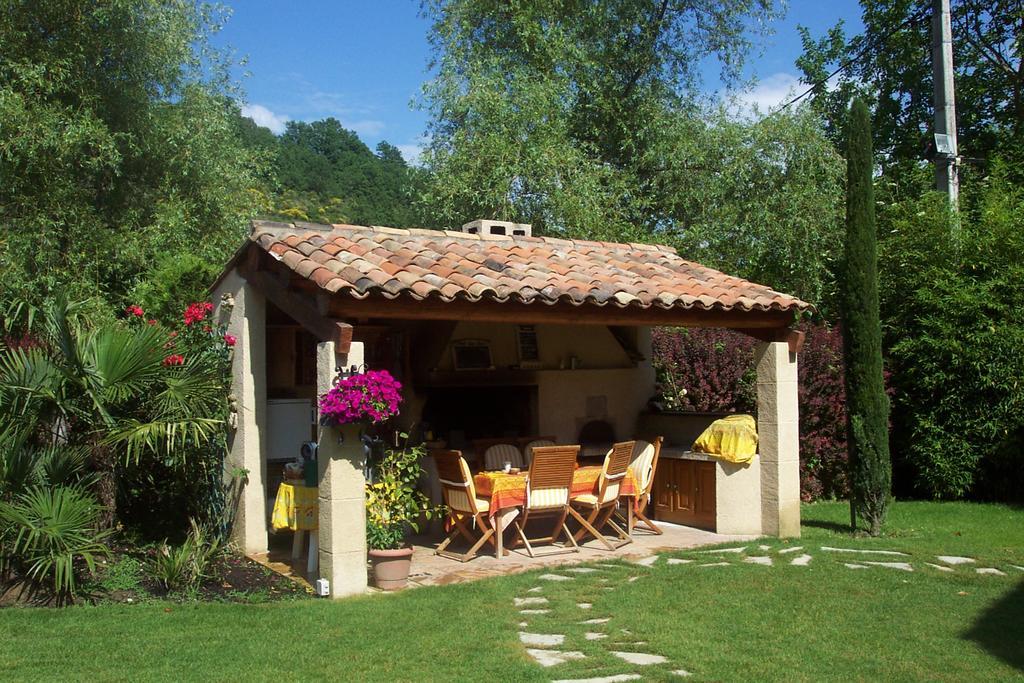 La Campagne St Lazare - Restaurant Chambres D'Hotes Piscine & Spa ฟอร์คัลกีเย ภายนอก รูปภาพ
